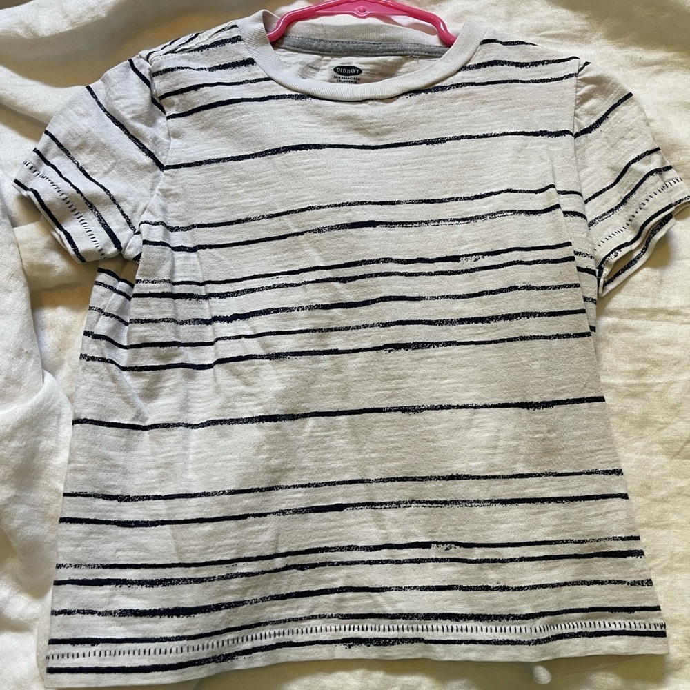 Boys white with dark stripe tshirt old navy XS